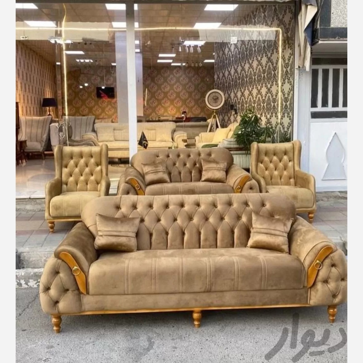مبل پاریس لمسه دست حرفه ای